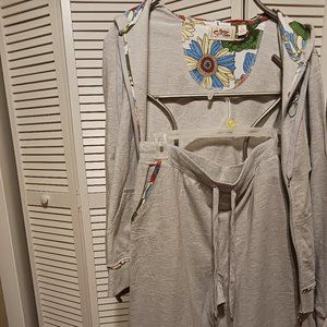 Womens's Jogging Suit